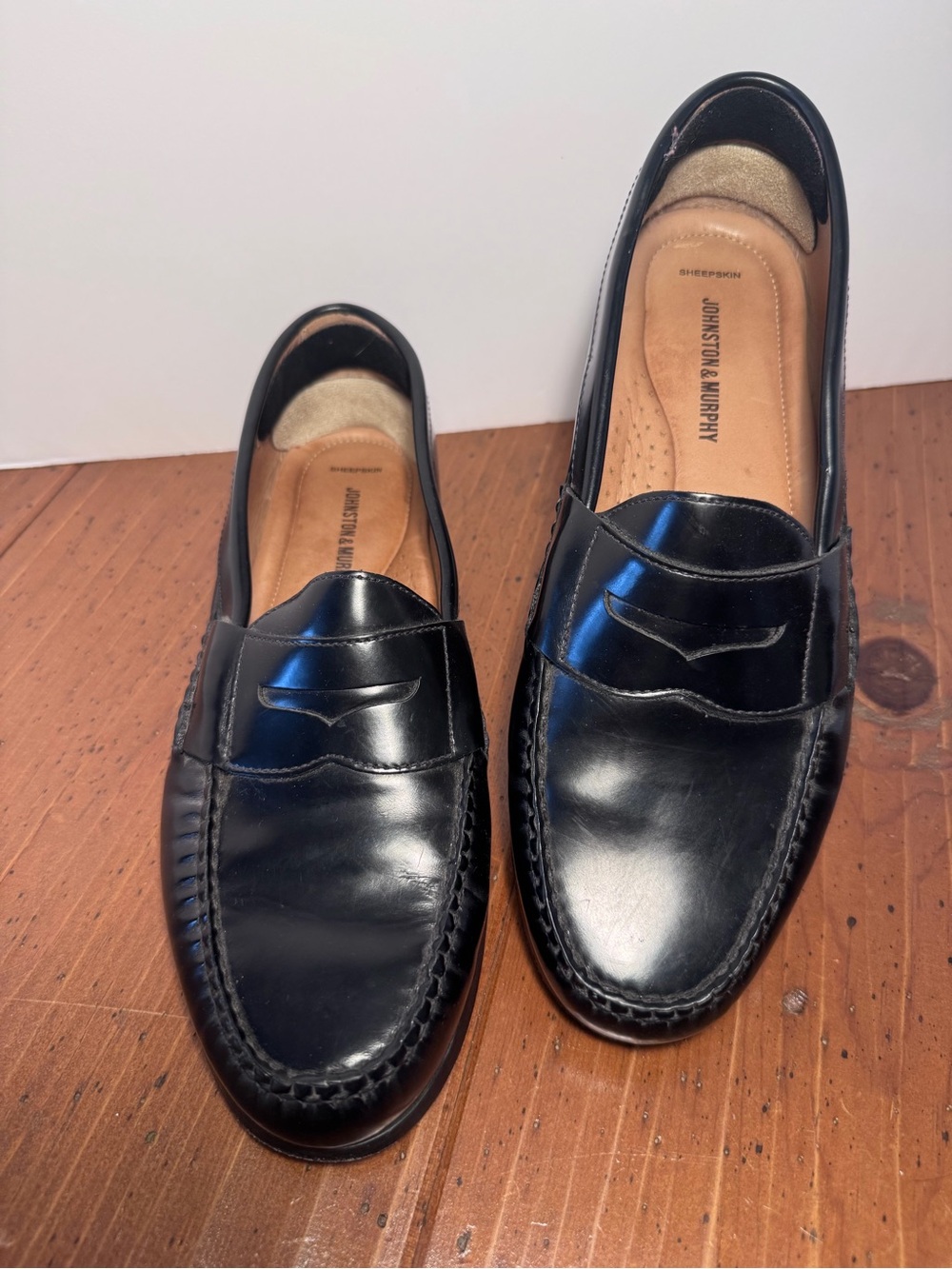 JOHNSTON & MURPHY Classic Black Leather Penny Loafer - Men's Size 11M Sheepskin